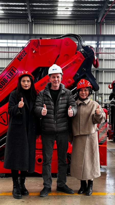 Завод по изготовлению КМУ BOB-LIFT: взгляд изнутри.